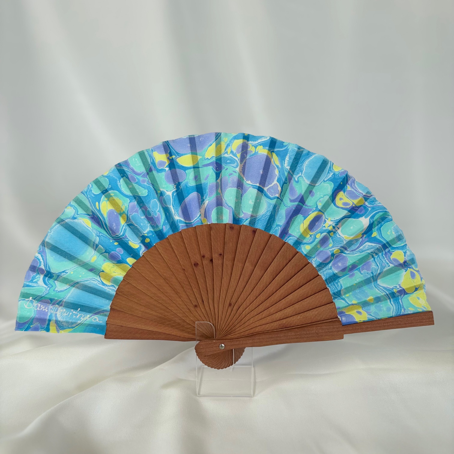 Mini abanico pintado en seda