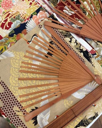 Reserva: Taller de abanicos con telas Japonesas.